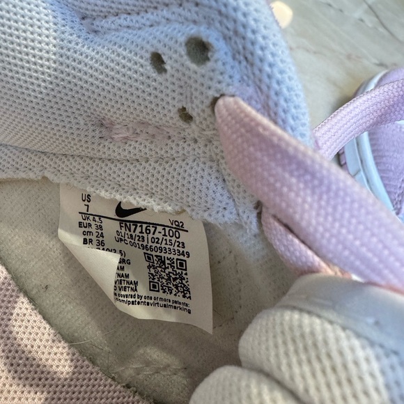 Nike Dunk Low Pink Corduroy - Size 7 Women’s - Picture 6 of 6